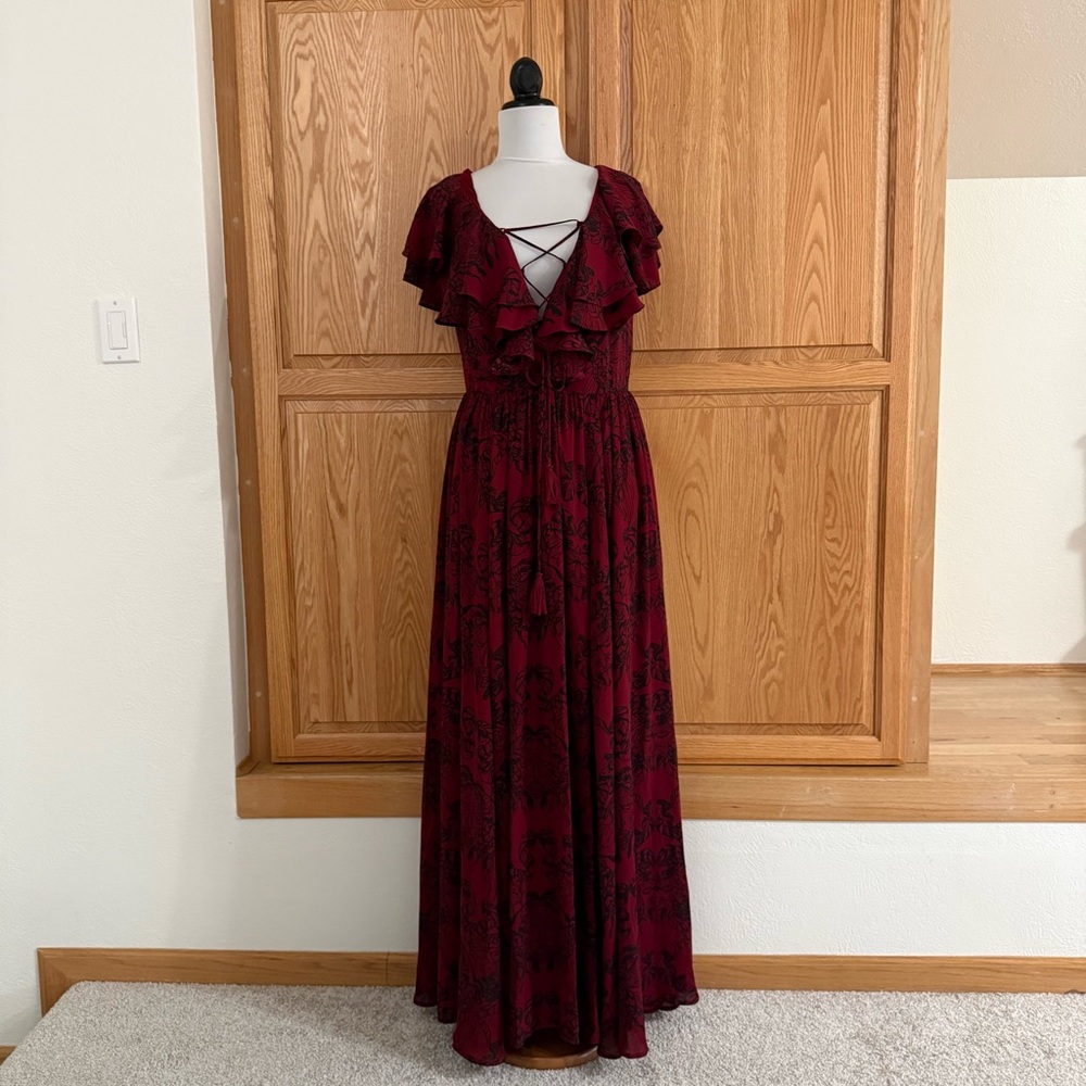 La Femme En Noire Mythical Goddess Gown